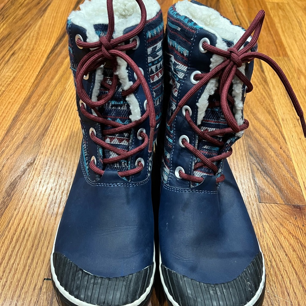 Keen Elsa Waterproof Womens Boots‎ Size 8.5 Outdoors Aztec Southwest REI Hiking
